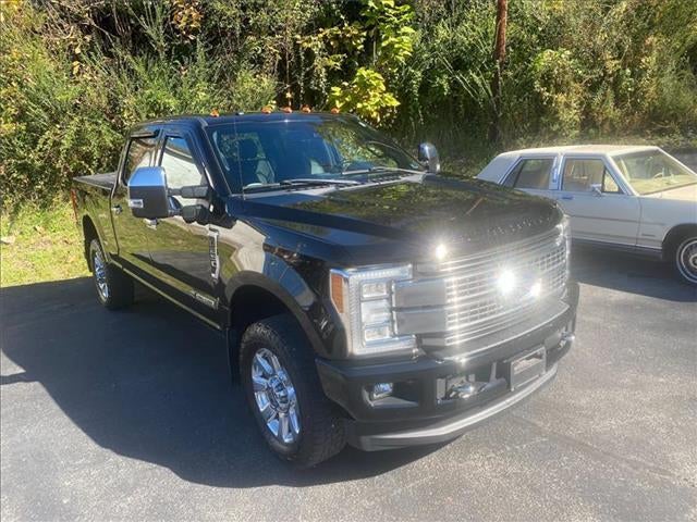 2017 Ford Super Duty F-250 SRW Lariat