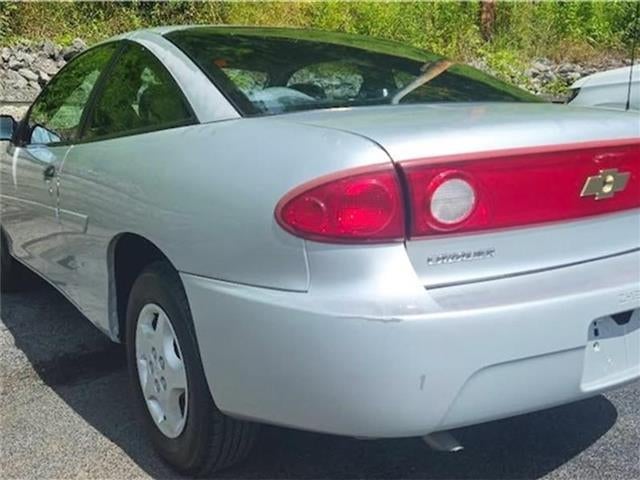 2004 Chevrolet Cavalier Base