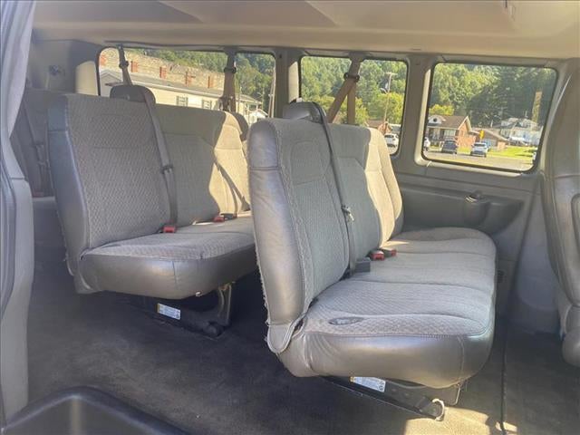 2017 Chevrolet Express Passenger 3500 LT