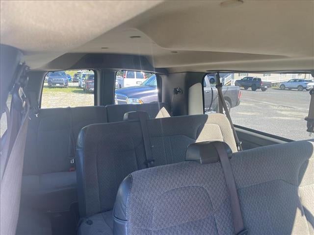 2017 Chevrolet Express Passenger 3500 LT
