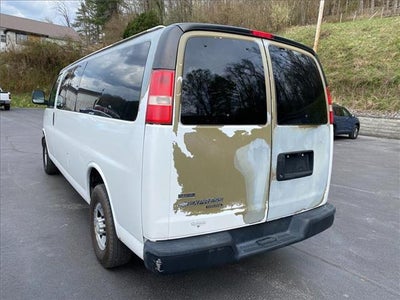 2011 Chevrolet Express Passenger 3500 1LS