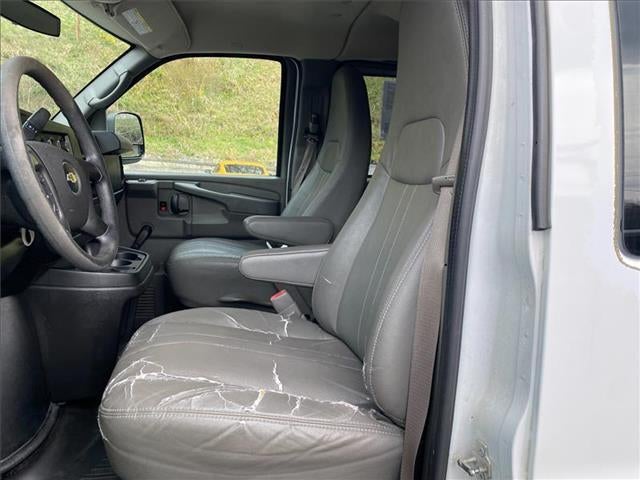 2011 Chevrolet Express Passenger 3500 1LS