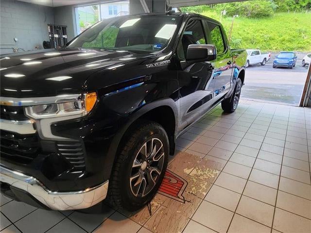 2023 Chevrolet Silverado 1500 LT (2FL)