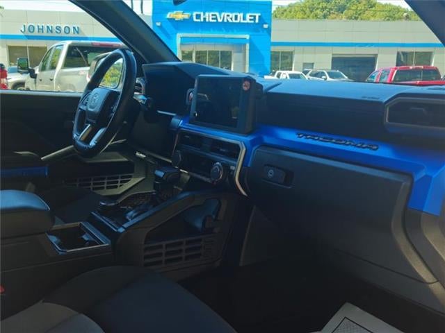 2024 Toyota Tacoma 4WD SR5
