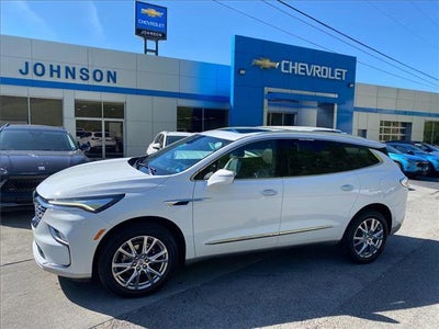 2023 Buick Enclave Essence