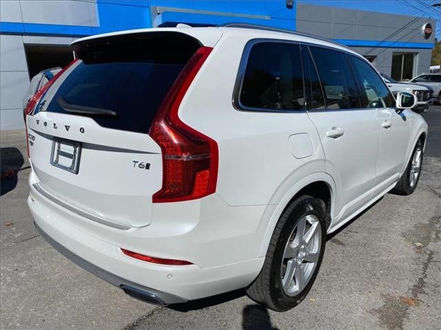 2021 Volvo XC90 Momentum