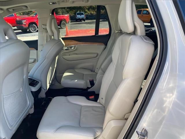 2021 Volvo XC90 Momentum